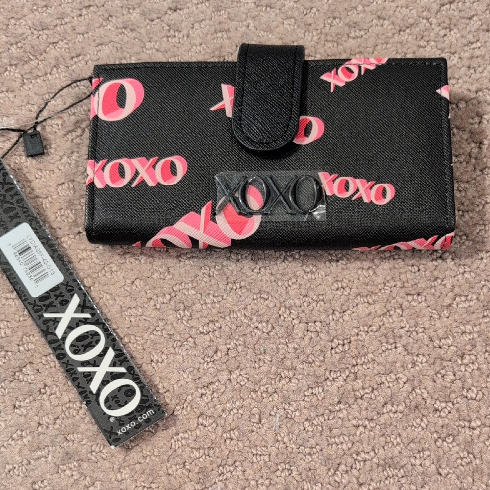 XOXO Black Wallet with Pink Accents NWT